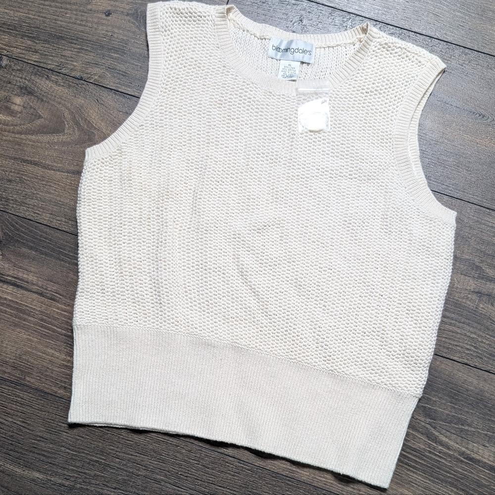 New Bloomingdales Sweater Vest Size XL